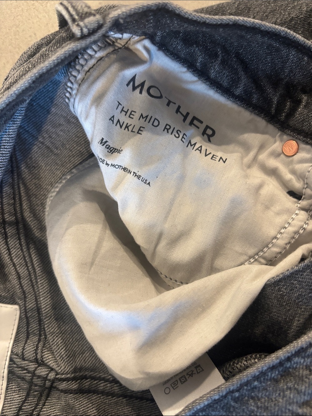 MOTHER The Maven Ankle Mid-Rise Wide-Leg Jeans - Picture 7 of 11